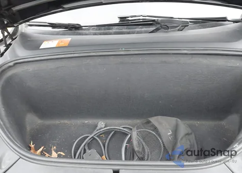 2016 Tesla Model X 60D/70D/75D/90D из США, поврежденный, VIN 5YJXCAE20GF007953